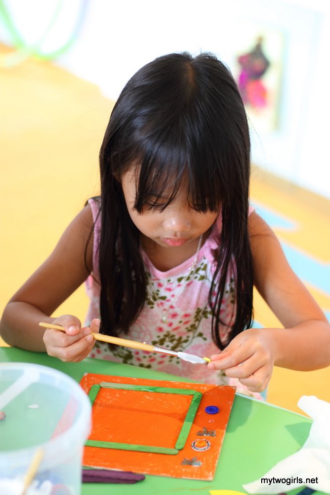 Zara making picture frame